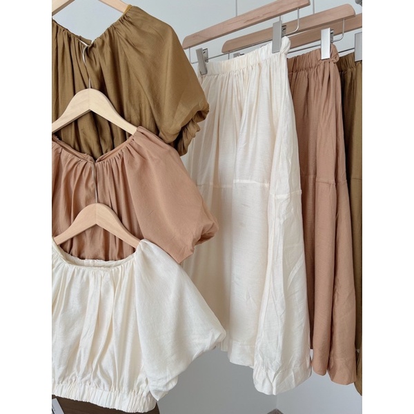 Set áo croptop đũi tay bồng 2 lớp bo chun kèm chân váy dài S352 SUSTORE