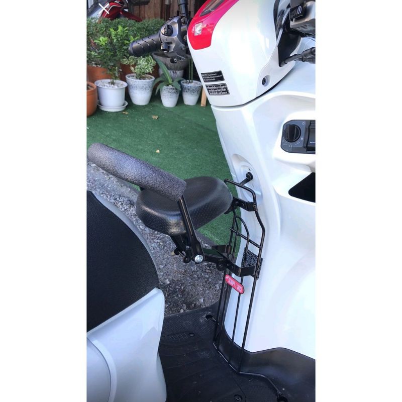 Ghế em bé dành cho xe Scoopy 2021 -2023 Thailand