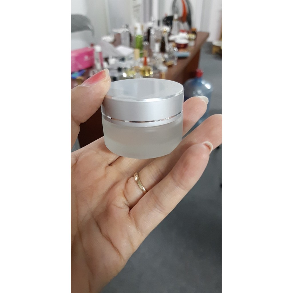 Hũ chiết mỹ phẩm 30g 50g nắp vàng, nắp bạc, nắp trắng, nắp đen