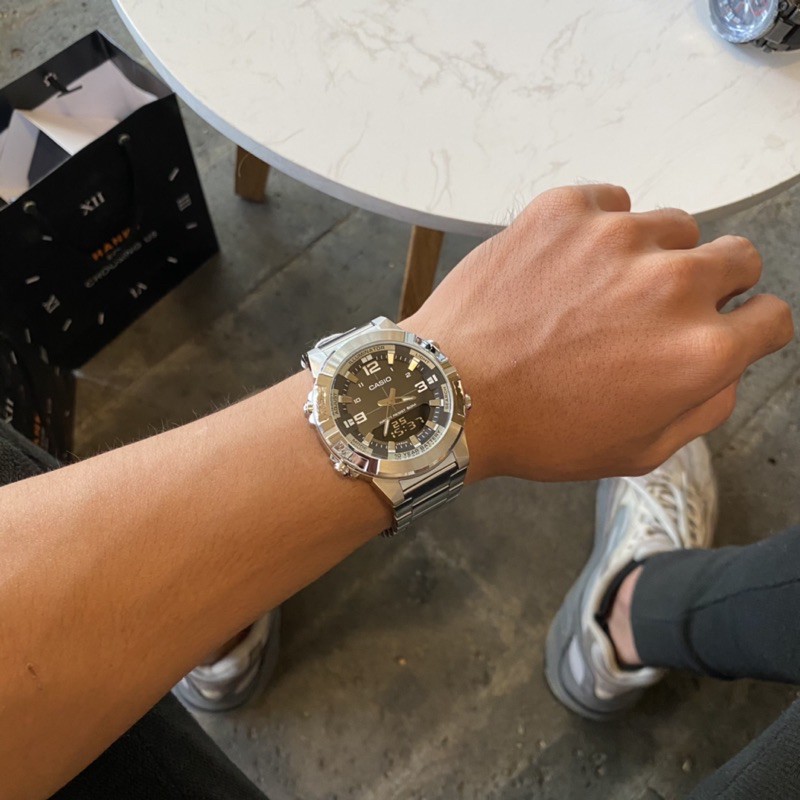 Đồng hồ nam Casio AMW-870D-1A - Kích thước vỏ : 51,5×44×12,2mm