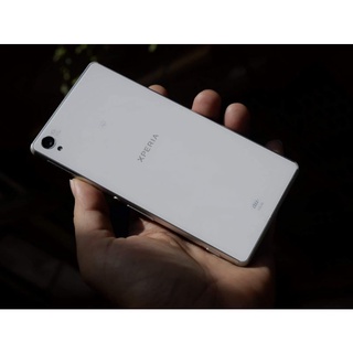 Điện thoại sony xperia z3 ram 3g/32g mới chính hãng, chiến pubg/free fire mướt