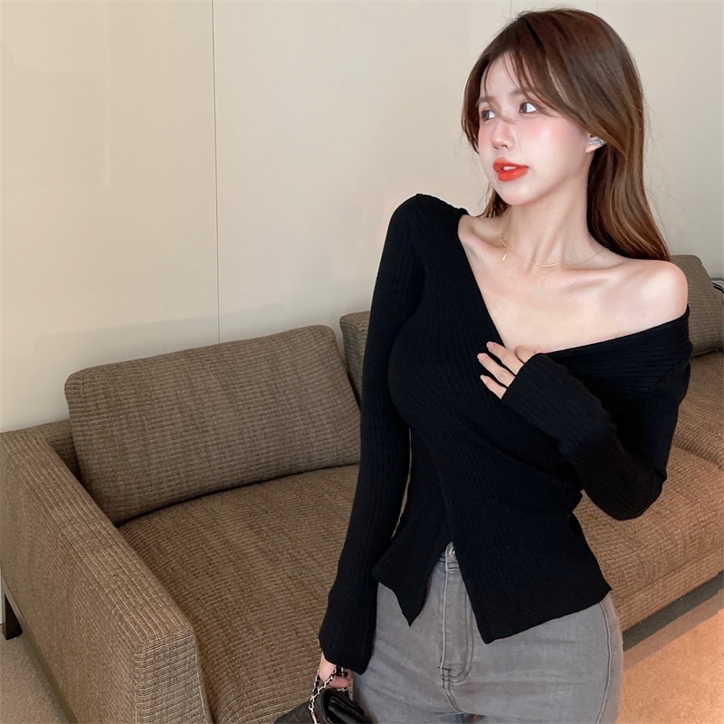 Áo dệt kim cổ V dáng ôm phong cách thời trang cho nữ