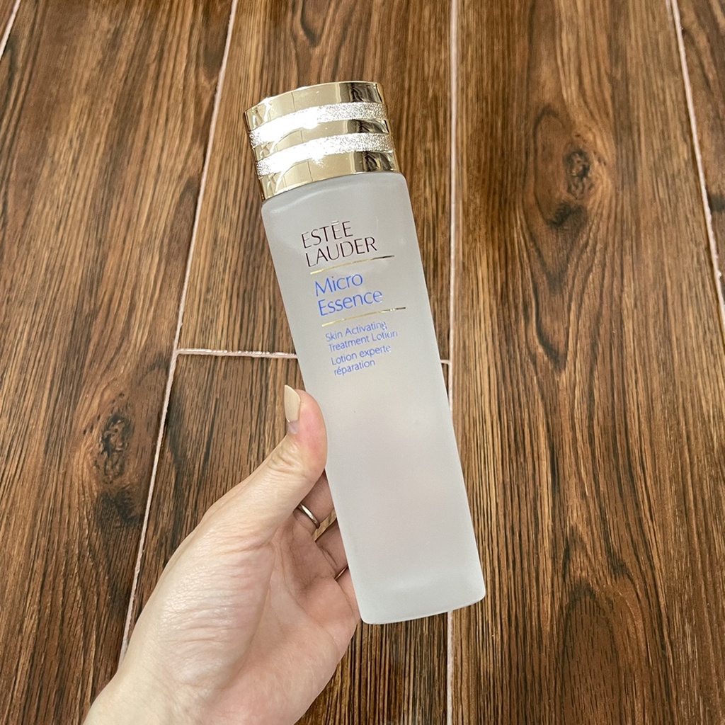 Toner Dạng Lỏng Dưỡng Ẩm Làm Sáng Da Dung Tích 150ml Estee Lauder