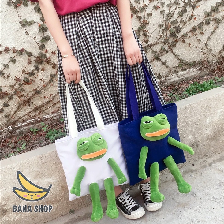 Túi tote vải canvas đeo vai có khoá kéo phối gấu bông ếch xanh Pepe sad frog siêu bựa cho vozer