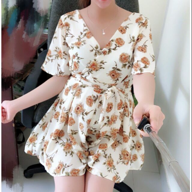 Jum giả váy