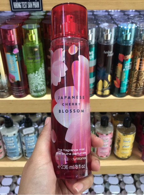 Xịt thơm Bath and Body Works Japanese Cherry Blossom