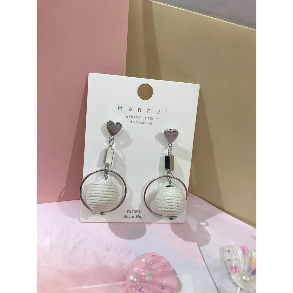 Khuyên tai mạ bạc cục bông