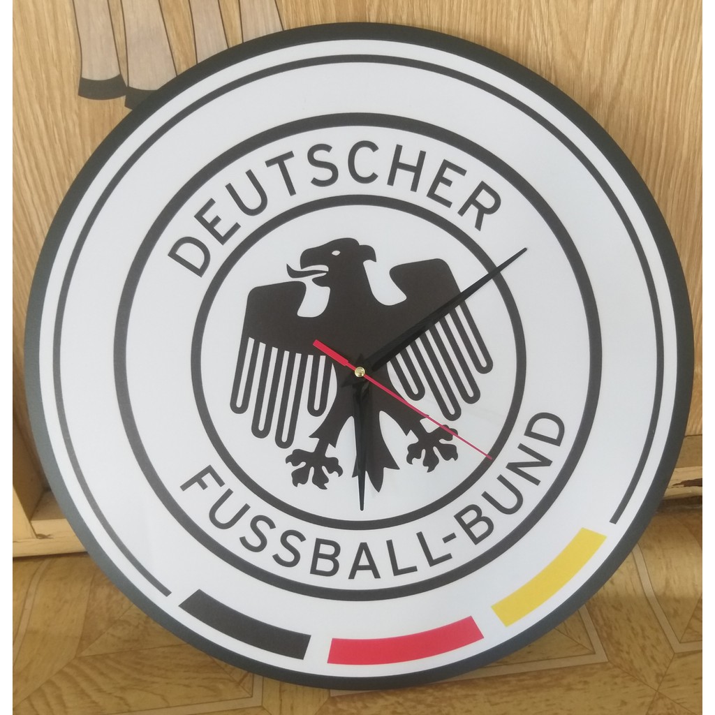 Đồng Hồ Gỗ Trang Trí Treo Tường Logo CLB Bóng Đá Đức DEUTSCHER - NANU