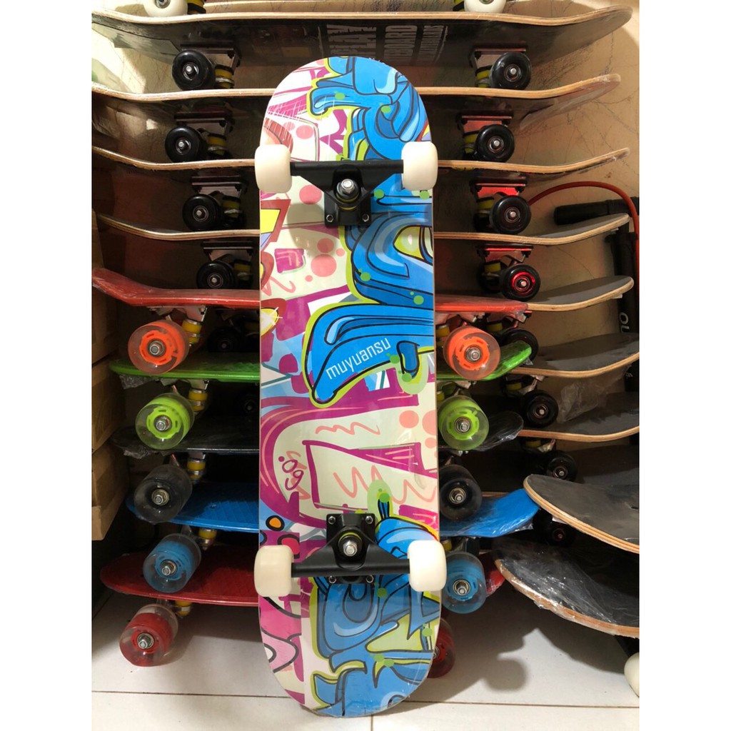 Ván Trượt thể thao mặt nhám skateboard cao cấp gỗ ép phong 7 lớp (Size: 80cm) (Chọn mẫu)