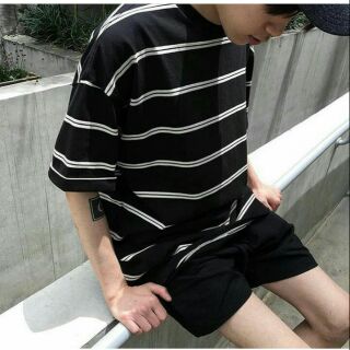 Áo Thun Overtee Sọc Đen Trắng