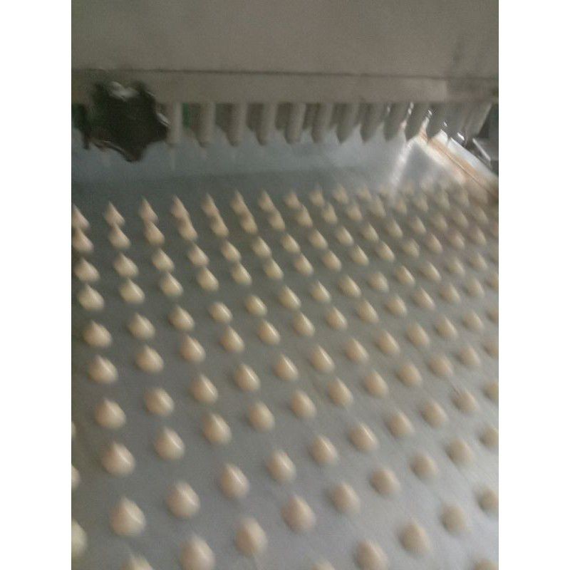 Bánh trứng nhện mè trọng lượng tịnh 500g.