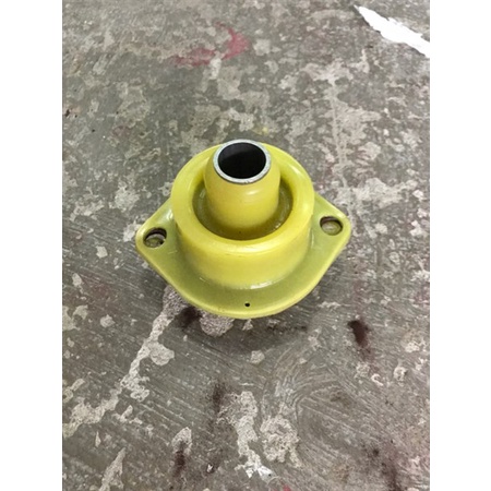 Chân máy Sau nấm 4108 chân máy sau CT6T Vàng phụ tùng ô tô phụ tùng Hùng Lỳ