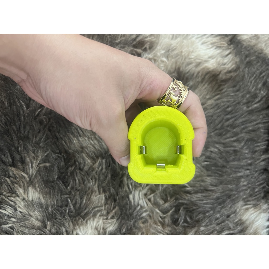 Dock Sạc Ryobi 18v Lion cho pin zin bằng adapter rời. BN.