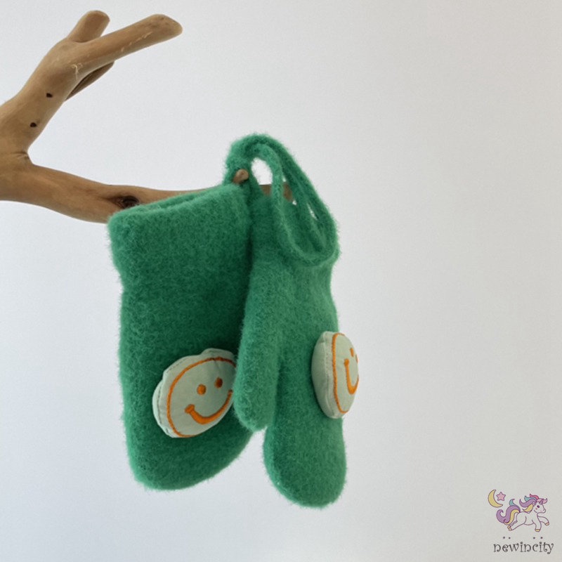 Găng tay lông cừu trơn màu hình hoạt hình phong cách Hàn quốc cho bé