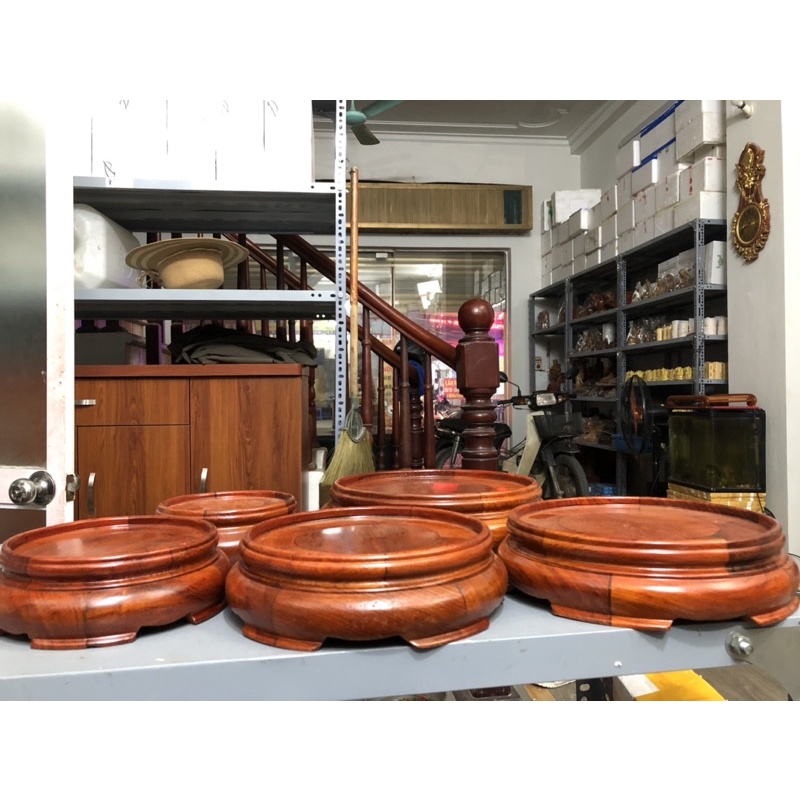 ((GIẢM SỐC )) Kỷ tròn-đôn chân tròn-Đế kê bát hương gỗ hương