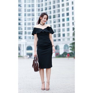 Đầm nhún eo cài hoa
