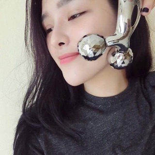 Cây lăn mặt massage 3D
