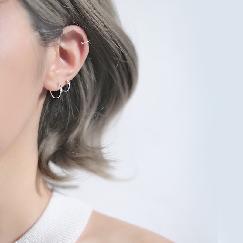 1 Đôi Bông Tai Bạc s925 Xoắn Cá Tính Thời Trang Cho Nữ