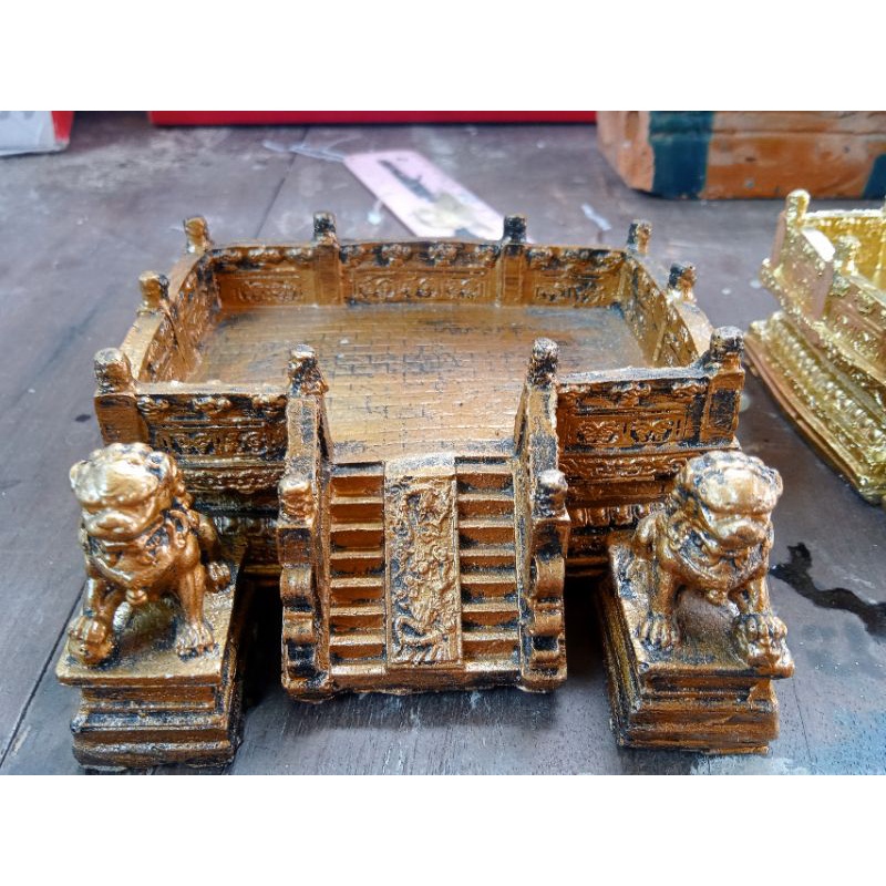 Kệ để tượng Phật . tượng quan âm. cặp sư tử mini