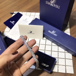 Vòng tay pha lê Swarovski