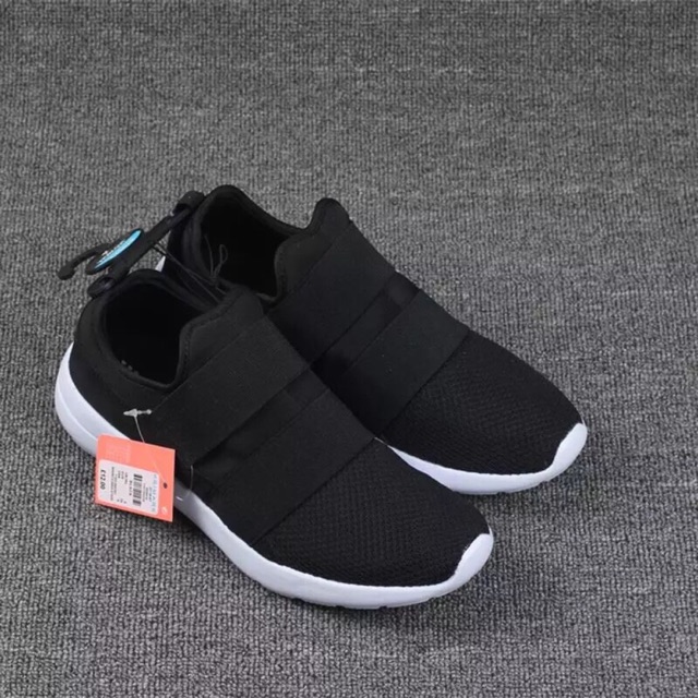 Giầy thể thao có đủ sz35-39 hàng đi êm chân mà nhẹ như ko đi ạ lên phom khoẻ khoắn năng động phù hợp cho mọi lứa tuổi đi