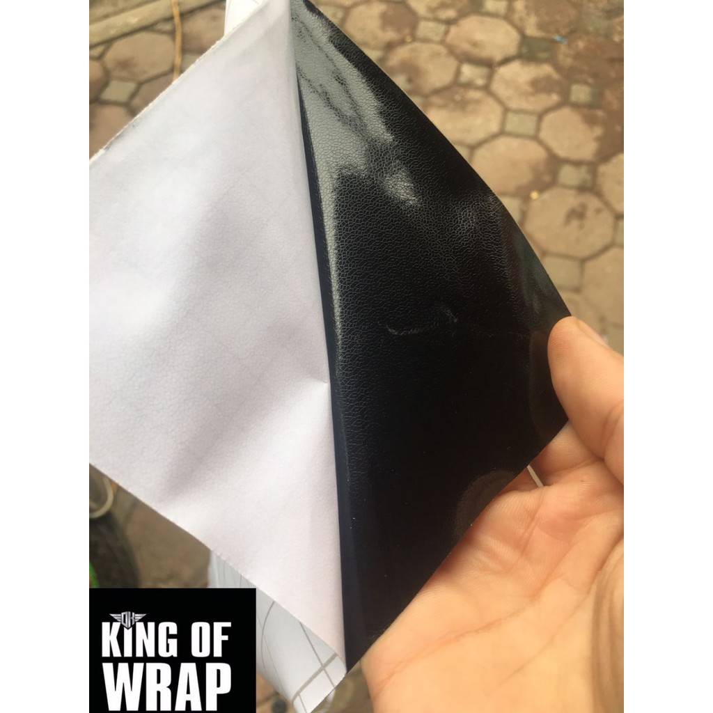 Decal đen siêu bóng dán nóc xe oto chống nóng cách nhiệt khổ 1m52 tạo hiệu ứng giả cửa sổ trời - Hàng nhập khẩu