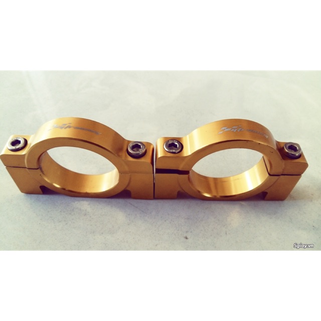 Pát  CNC bắt dè cho xe máy
