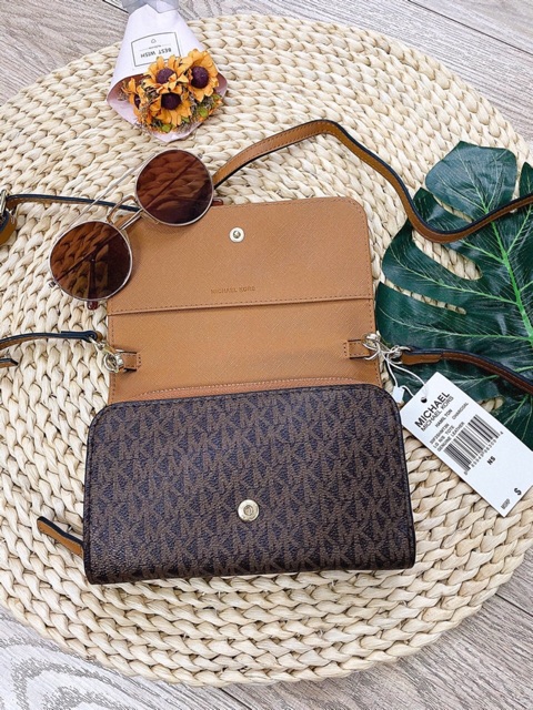 TÚI CLUTCH MICHAEL KORS MINI NẮP GẬP