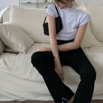 Áo Croptop Ngắn Tay Hở Lưng Buộc Dây, Áo Thun Hở Lưng Kèm Đệm Ngực_Mẫu Mới Nhất