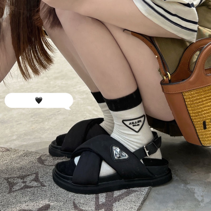 ◑Giày Sandal Đế Dày Quai Chéo Bằng Kim Loại Thời Trang Mùa Hè 2022 Mới Cho Nữ