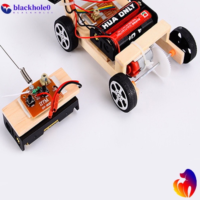 Bộ đồ chơi lắp ráp xe hơi điều khiển từ xa bằng năng lượng mặt trời cho bé