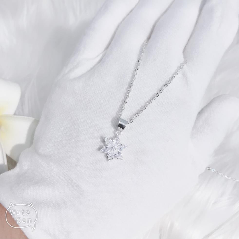 dây chuyền 6 cánh , tượng chưng cho sự tình duyên , tài lộc , may mắn , phúc đức..lựa chọn tuyệt vời của các cô gái