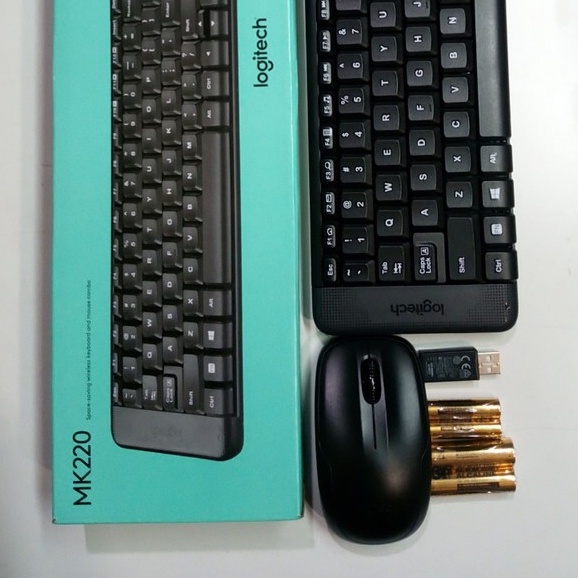 Bộ phím chuột không dây Combo Keyboard - Mouse Logitech - MK220