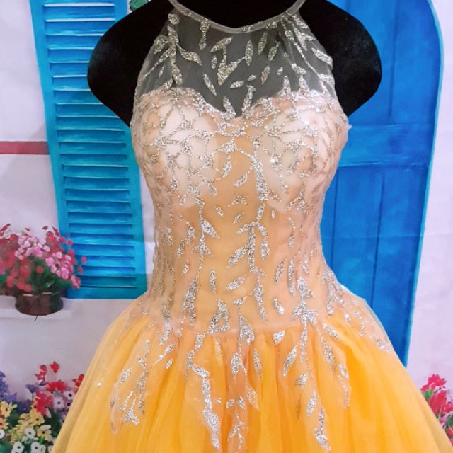 Com bo 2 Đầm công chúa kim tuyến.