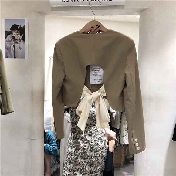 Áo khoác vest dáng ngắn phong cách Hàn Quốc thanh lịch | BigBuy360 - bigbuy360.vn