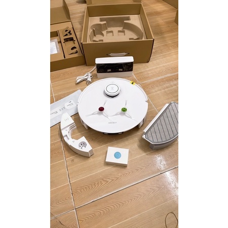 Robot hút bụi lau nhà Ecovacs Deebot T10