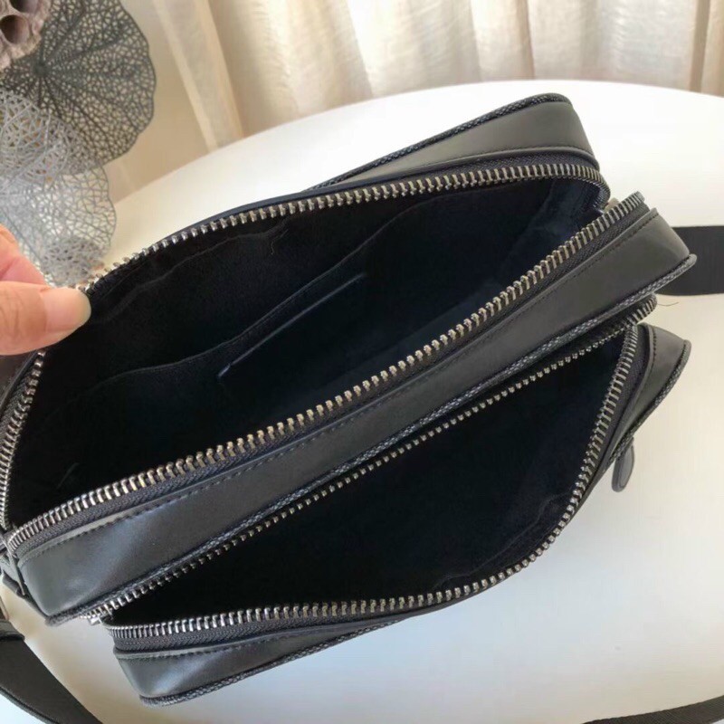 Túi đeo chéo C0ACH WEST CAMERA for men