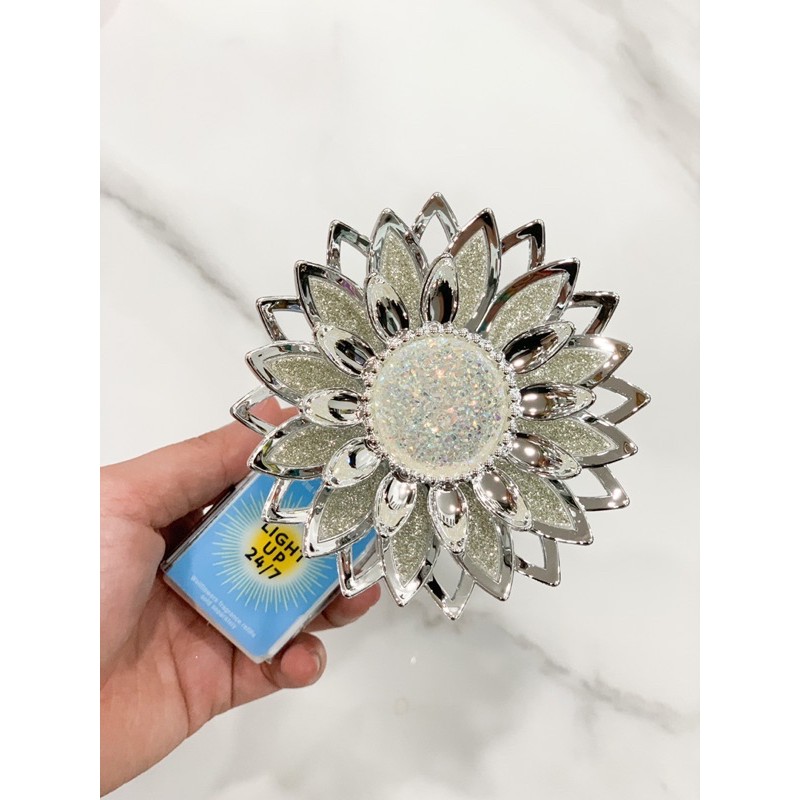 Máy cắm tinh dầu Bath and Body Works