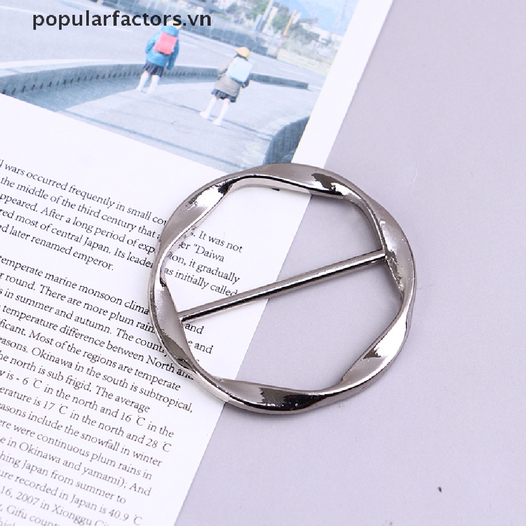 Kẹp Tròn Cố Định Khăn Quàng Cổ / Áo Thun Hình Trái Bắp Độc Đáo Tiện Dụng