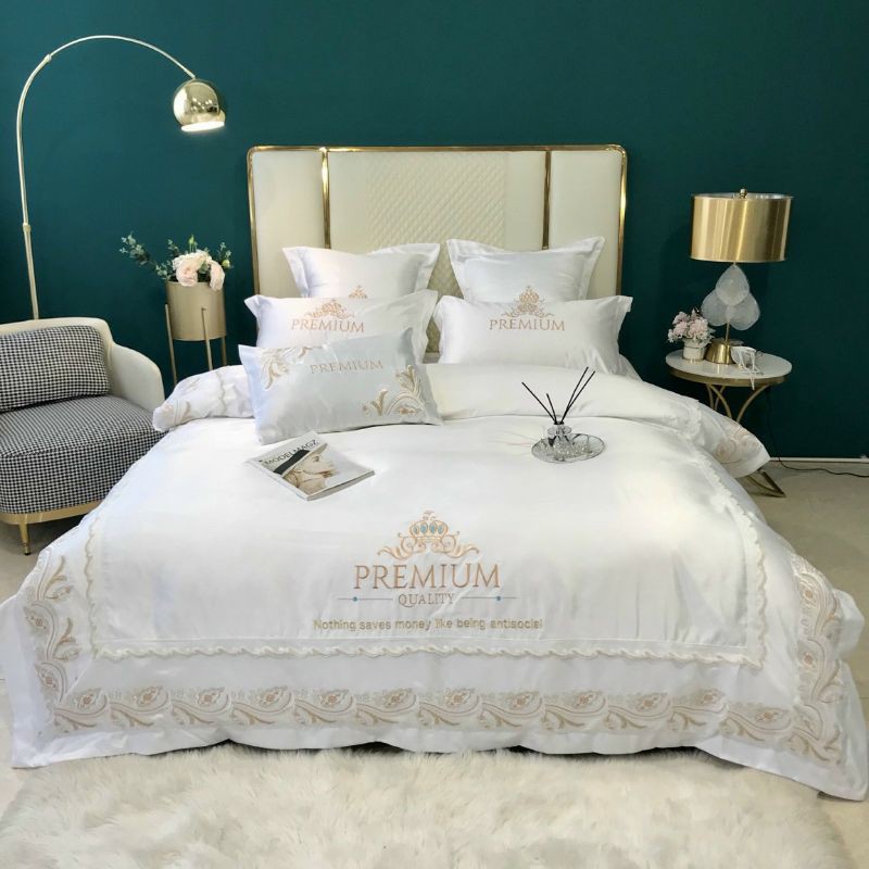 Chăn ga gối lụa thêu PREMIUM nhập khẩu cao cấp, Mặt vải sáng bóng, mịn và mượt mà, Cực kỳ thoáng mát và dễ chịu
