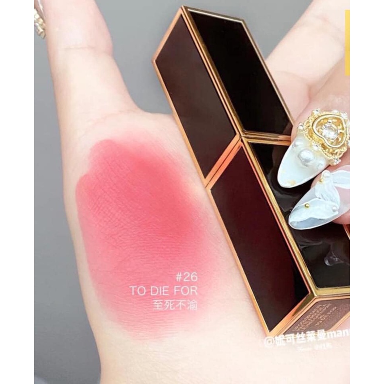 Son TOMFORD Satin Matte Lip color 26 To Die For