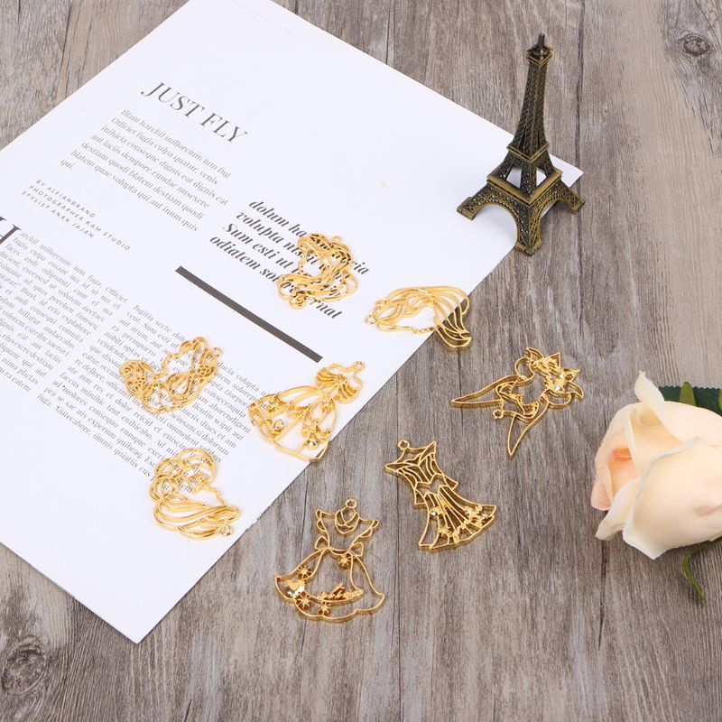 Ghim Cài Áo Hình Váy Công Chúa Hoạt Hình Thanh Lịch Thời Trang