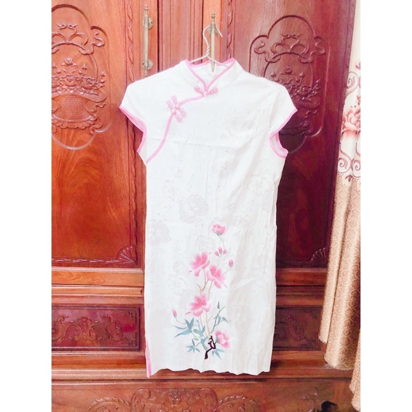 đầm ôm body qccc sườn sám thiết kế xxl thanh lý cổ tàu thêu hoa