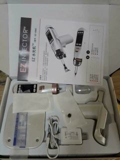 Máy tiêm dưỡng chất EZ Injector