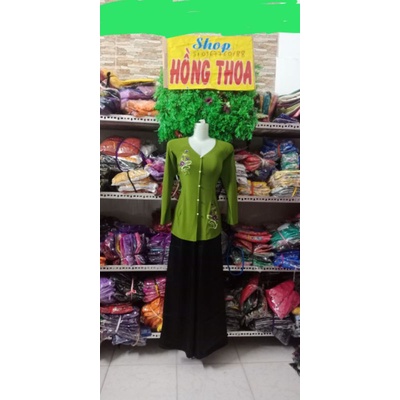 Bộ bà ba thêu hoa sen