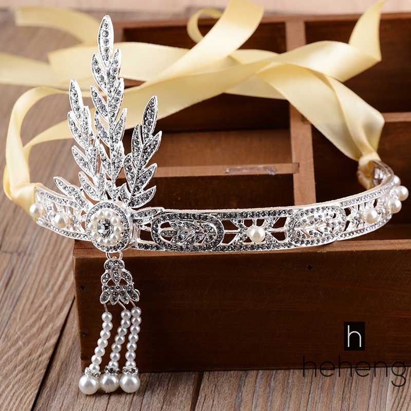 Băng đô đường kính 13.5cm gắn hình lá cây đính tua rua và ngọc trai phỏng theo phim The Great Gatsby dành cho bạn nữ