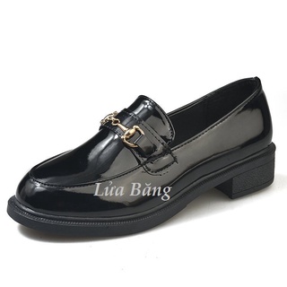 Giày boot đốc nữ chấ da bóng mũi đính khuy DD siêu hot M273