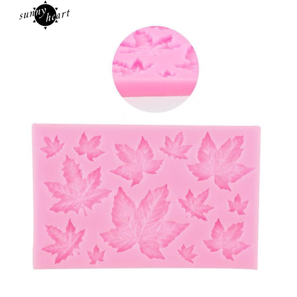 Khuôn Bánh Silicon Hình Lá Phong Xinh Xắn