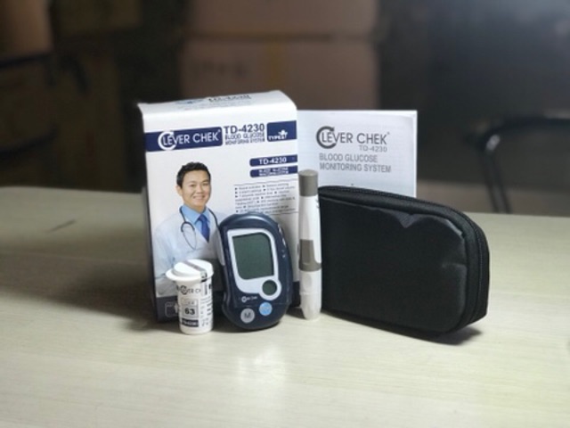 Máy đo đường huyết Clever Chek TD 4230 - 4125