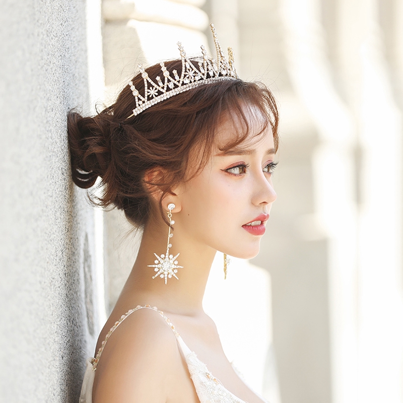 Vướng miện Tiara đính đá pha lê sang trọng dành cho cô dâu